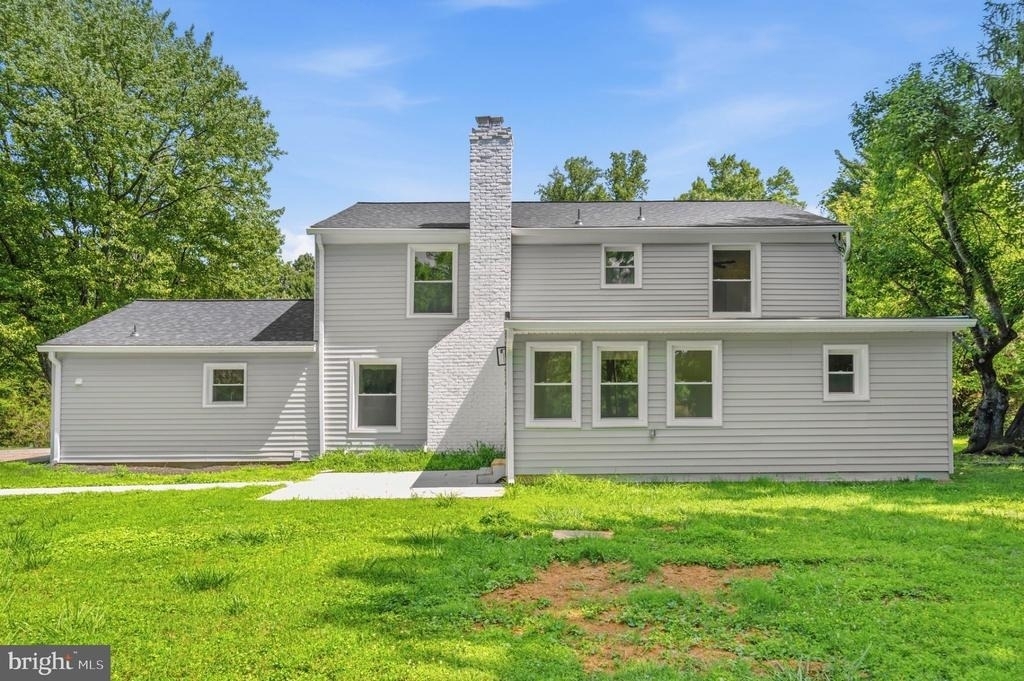 9828 Watts Branch Drive - Photo 19