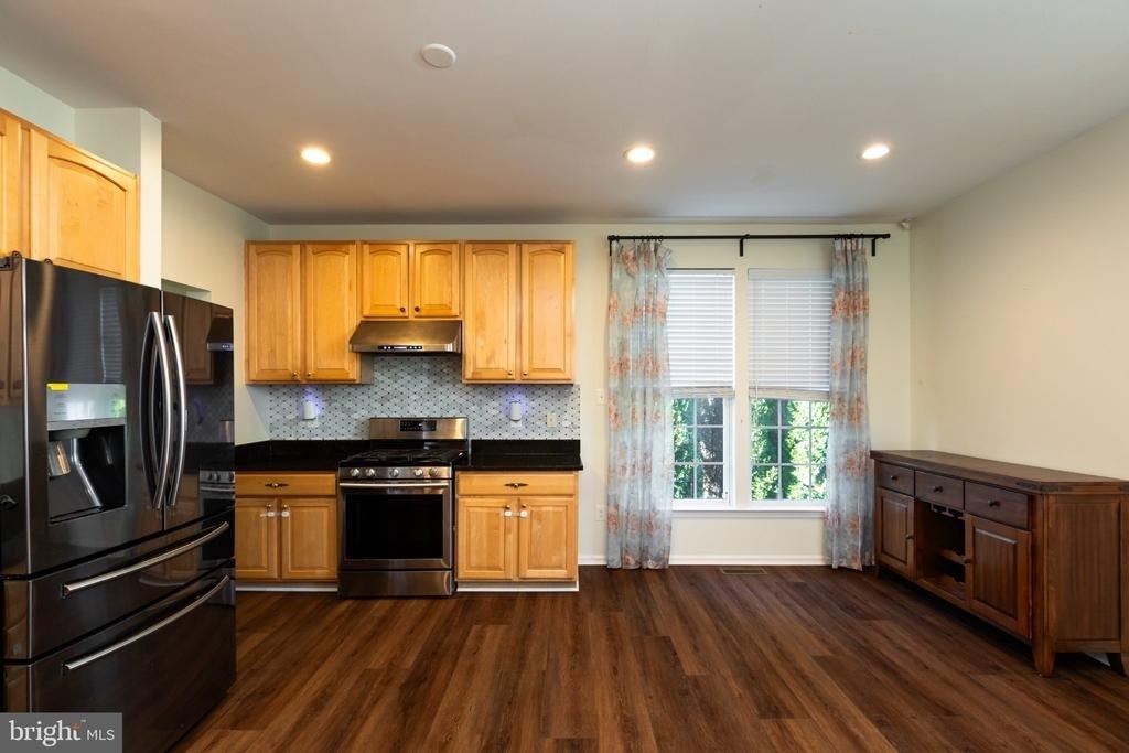18405 Carved Stone Court - Photo 10