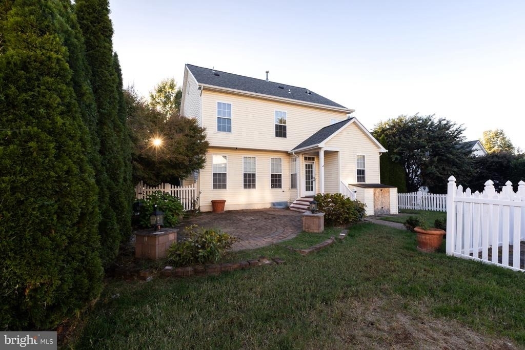 18405 Carved Stone Court - Photo 46