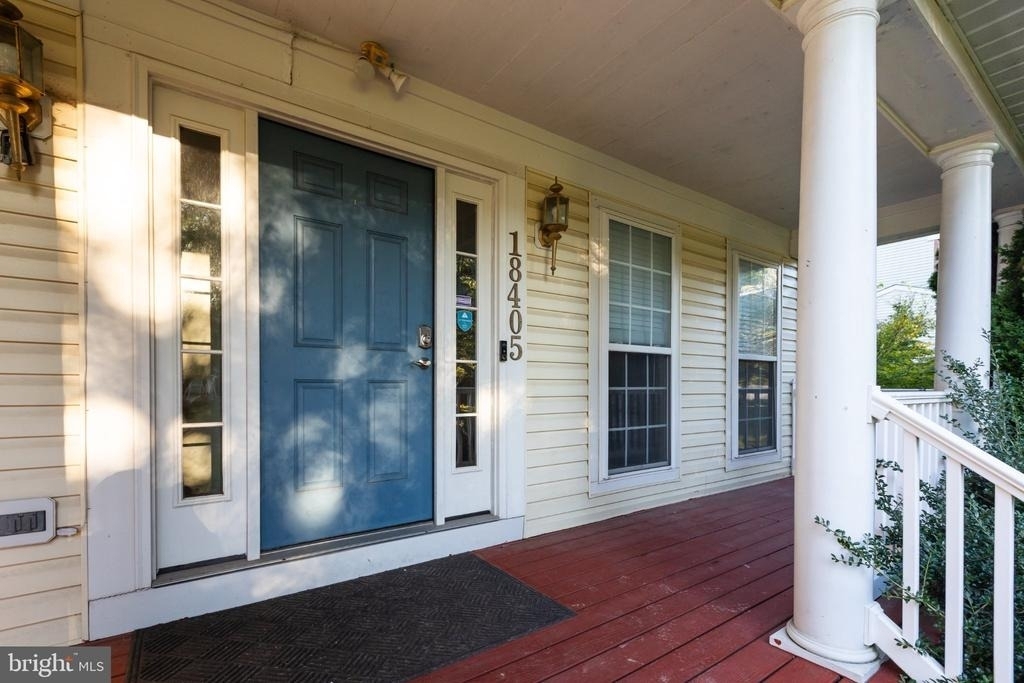 18405 Carved Stone Court - Photo 2
