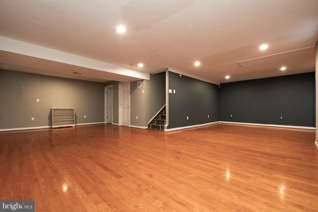 18405 Carved Stone Court - Photo 36