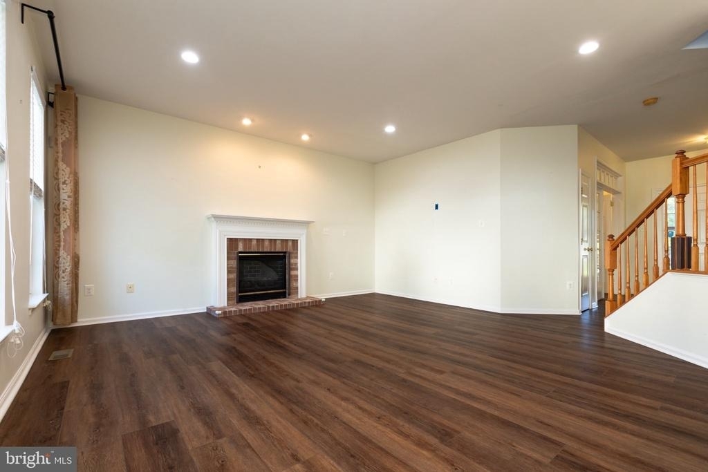 18405 Carved Stone Court - Photo 7