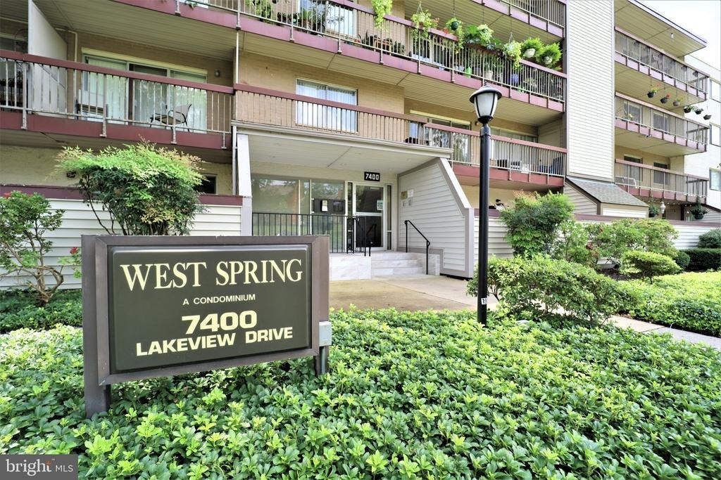 7400 Lakeview Drive - Photo 1