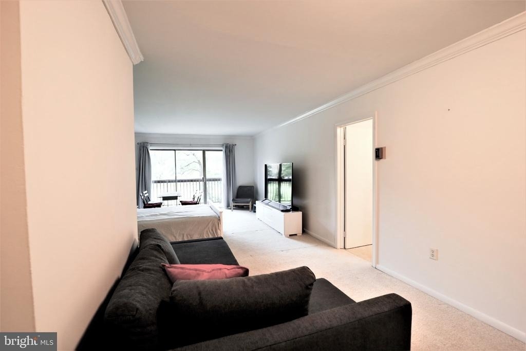7400 Lakeview Drive - Photo 5