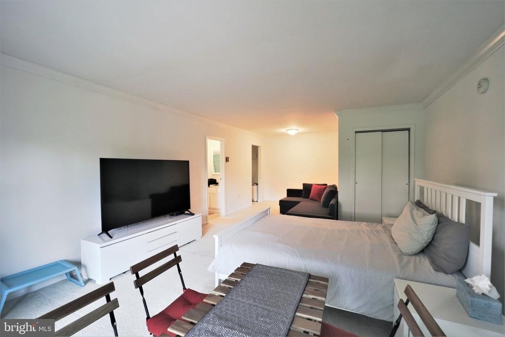 7400 Lakeview Drive - Photo 9