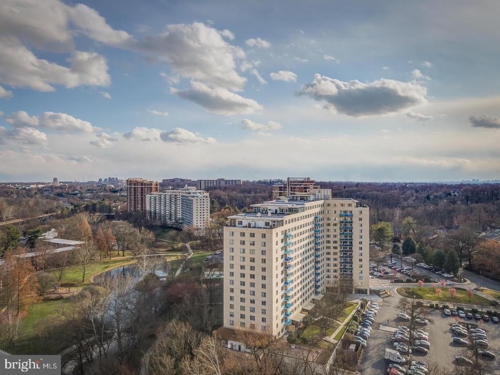 10500 Rockville Pike - Photo 23