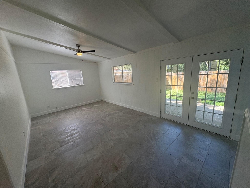 6220 Thurgood Ave - Photo 3