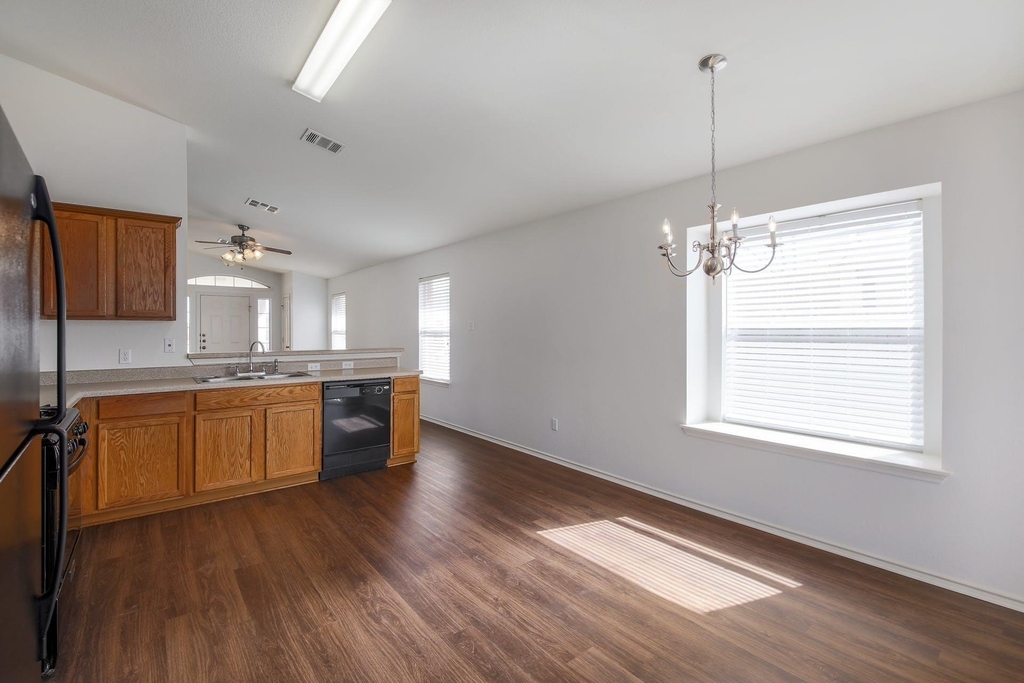 14900 Evening Mist Ln - Photo 7