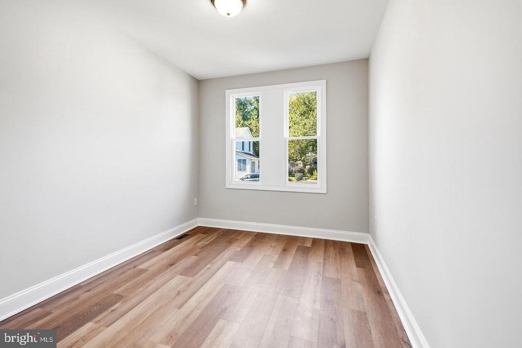 692 Ridge - Photo 15