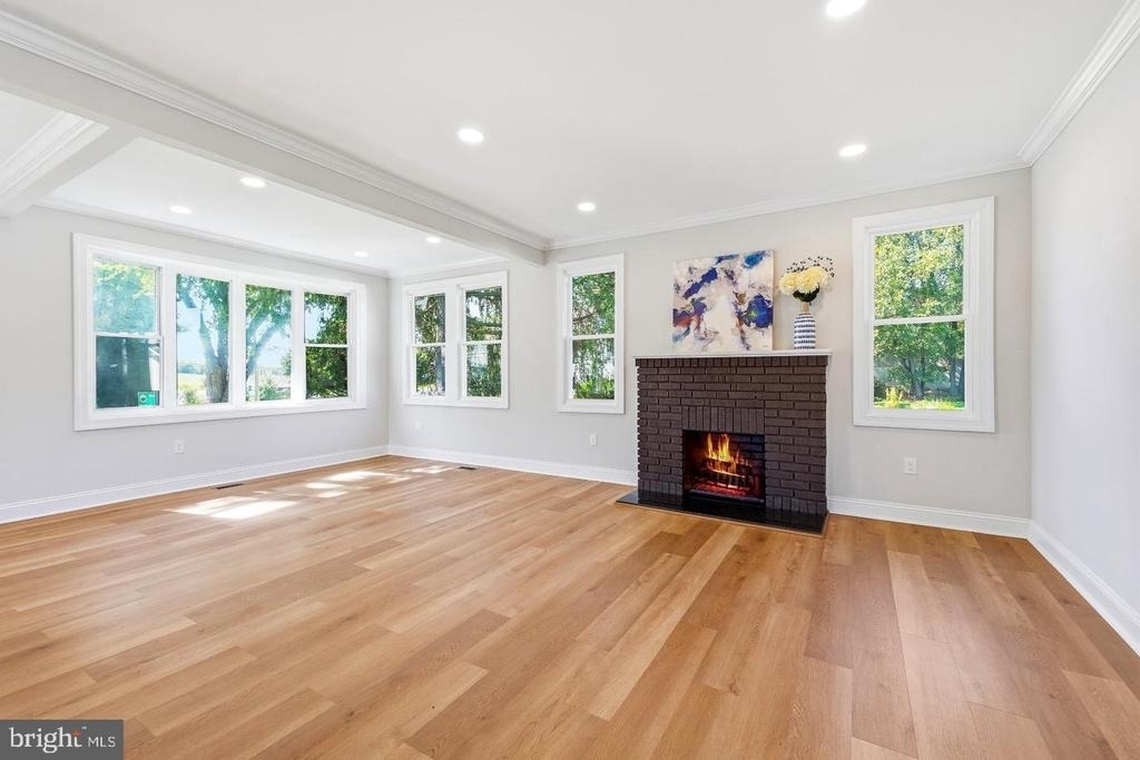 692 Ridge - Photo 5