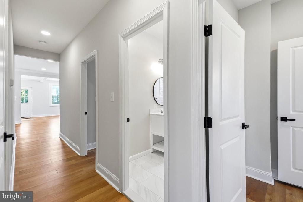 692 Ridge - Photo 12
