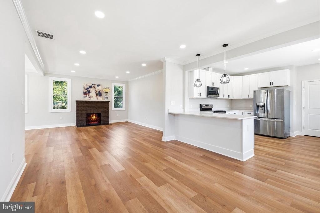692 Ridge - Photo 4