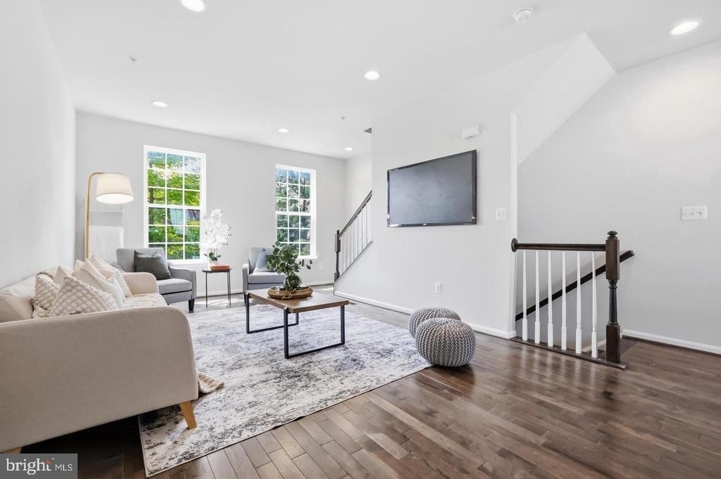 7109 Penny Lane - Photo 8