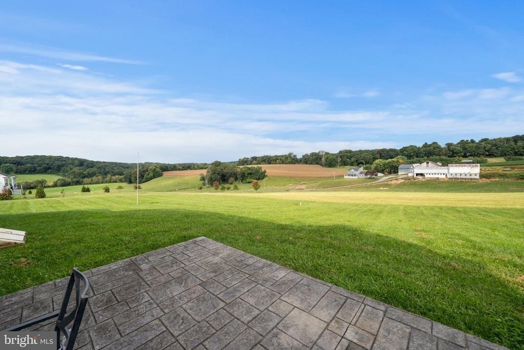 1122 Heaps Road - Photo 4