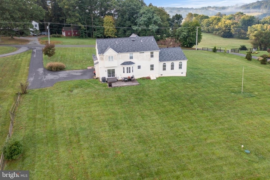 1122 Heaps Road - Photo 41