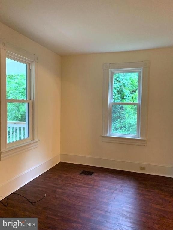 729 E D Street - Photo 2