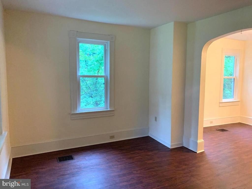 729 E D Street - Photo 1