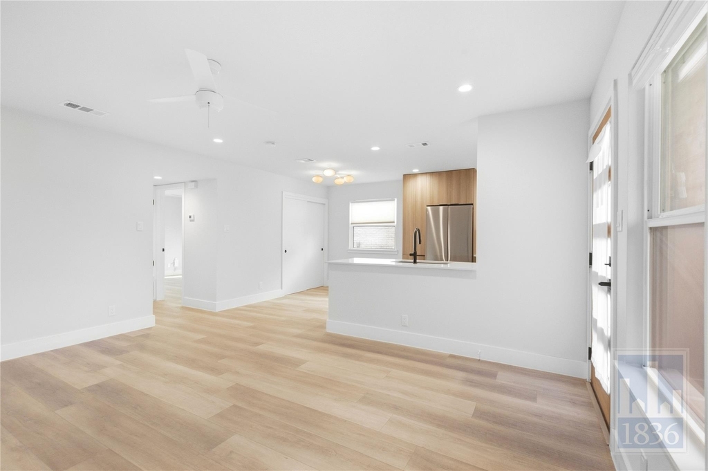 5304 Saint Georges Grn - Photo 8