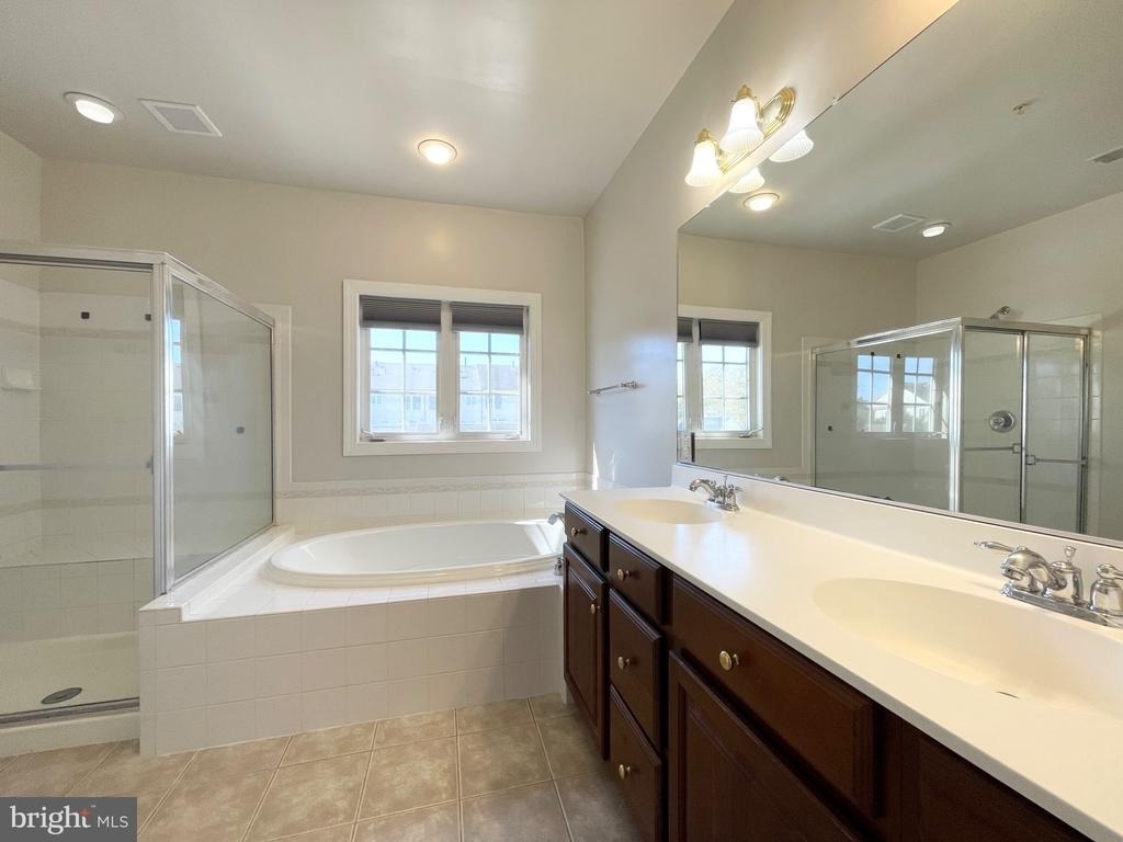 3870 Carriage Hill Drive - Photo 21