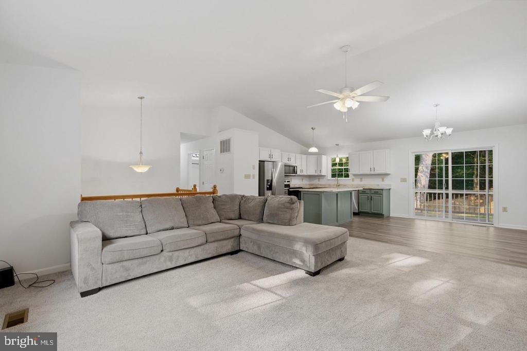 11516 Deadwood Drive - Photo 7