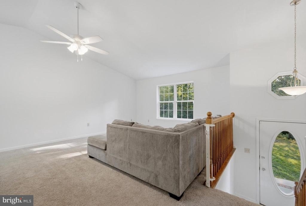 11516 Deadwood Drive - Photo 5