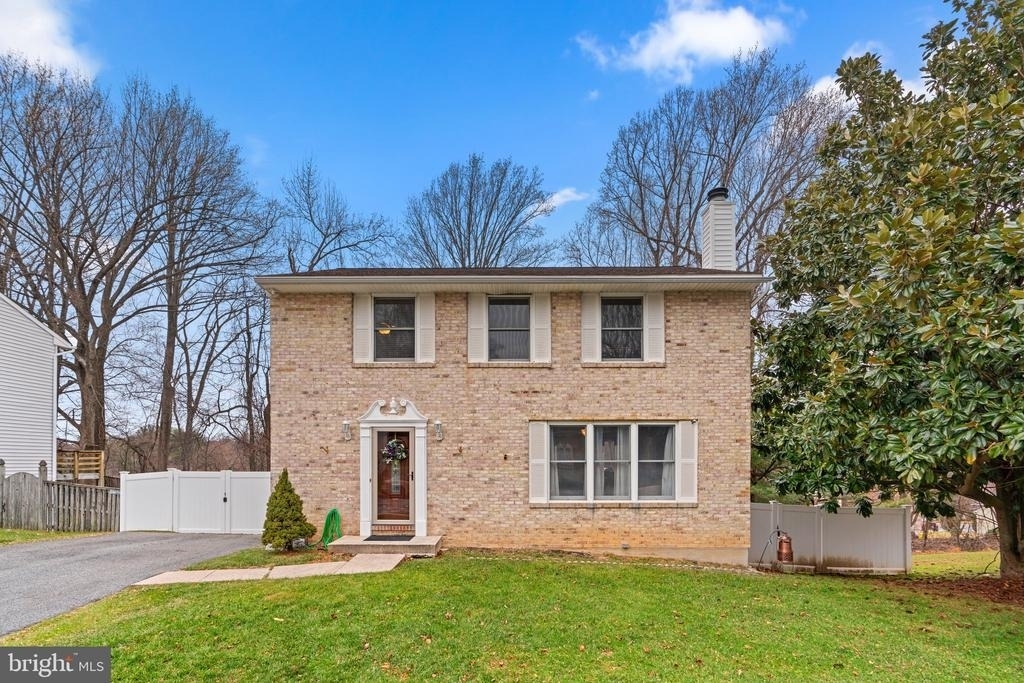 24 Jameson Lane - Photo 0