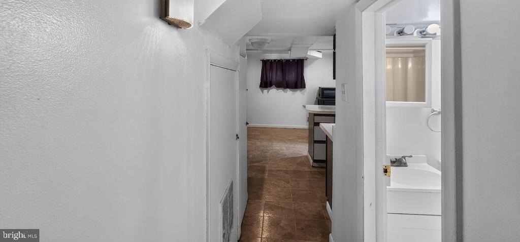 300 Maiden Choice Lane - Photo 5