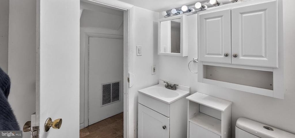 300 Maiden Choice Lane - Photo 3
