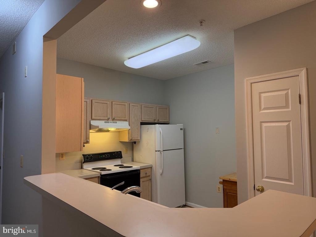7206 Bogley Road - Photo 32