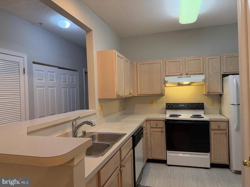 7206 Bogley Road - Photo 36