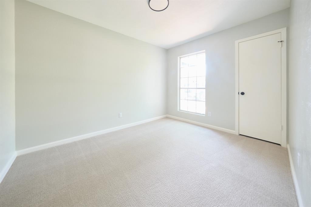 3907 Tamil St - Photo 10