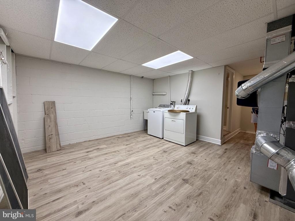 1040 Marleigh Circle - Photo 16