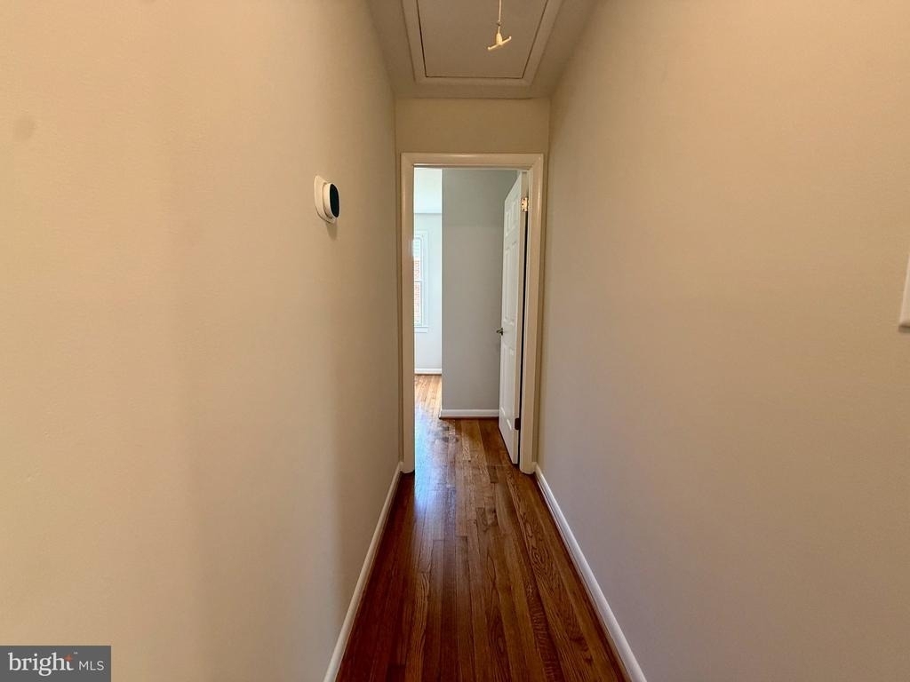1040 Marleigh Circle - Photo 4