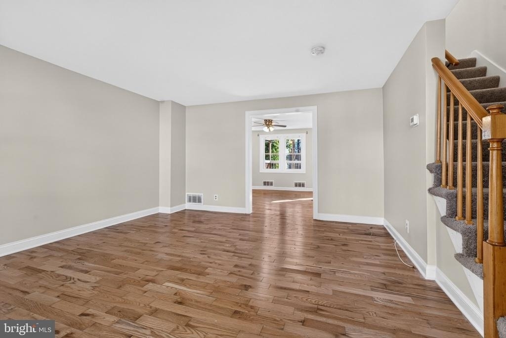 7531 Holabird Avenue - Photo 2
