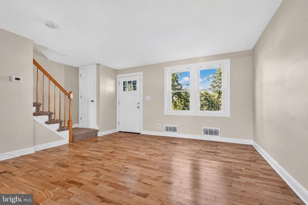 7531 Holabird Avenue - Photo 4