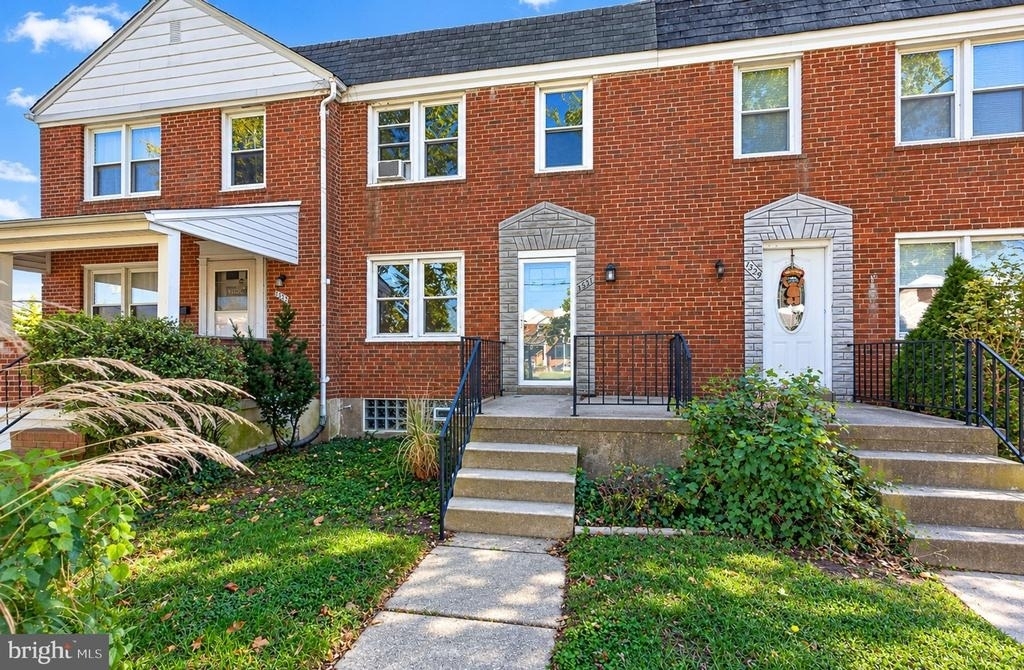 7531 Holabird Avenue - Photo 0