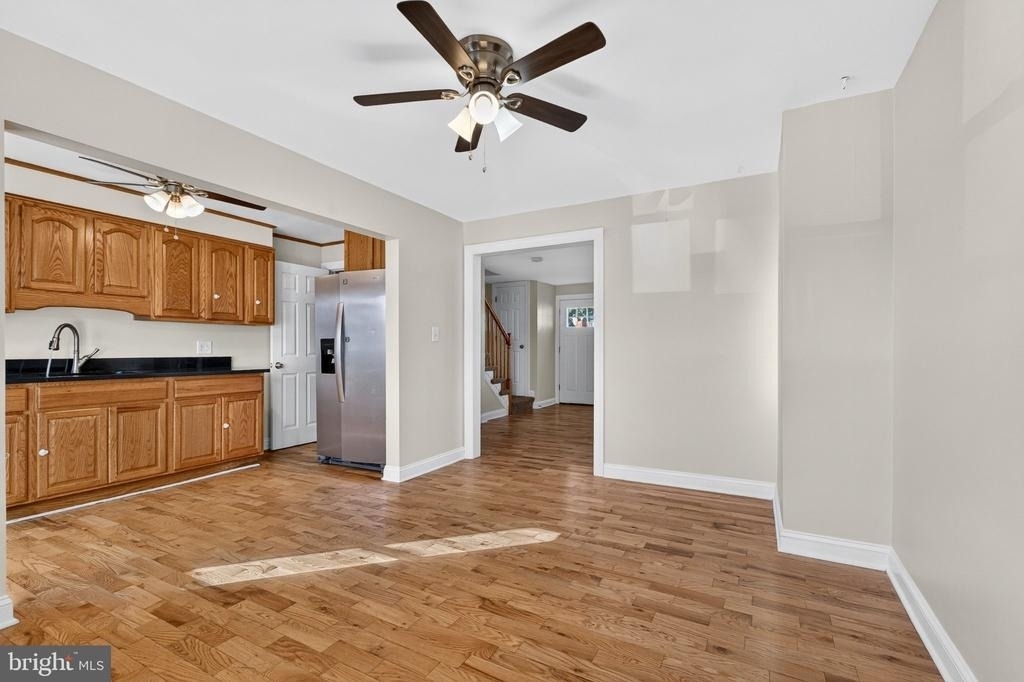 7531 Holabird Avenue - Photo 8