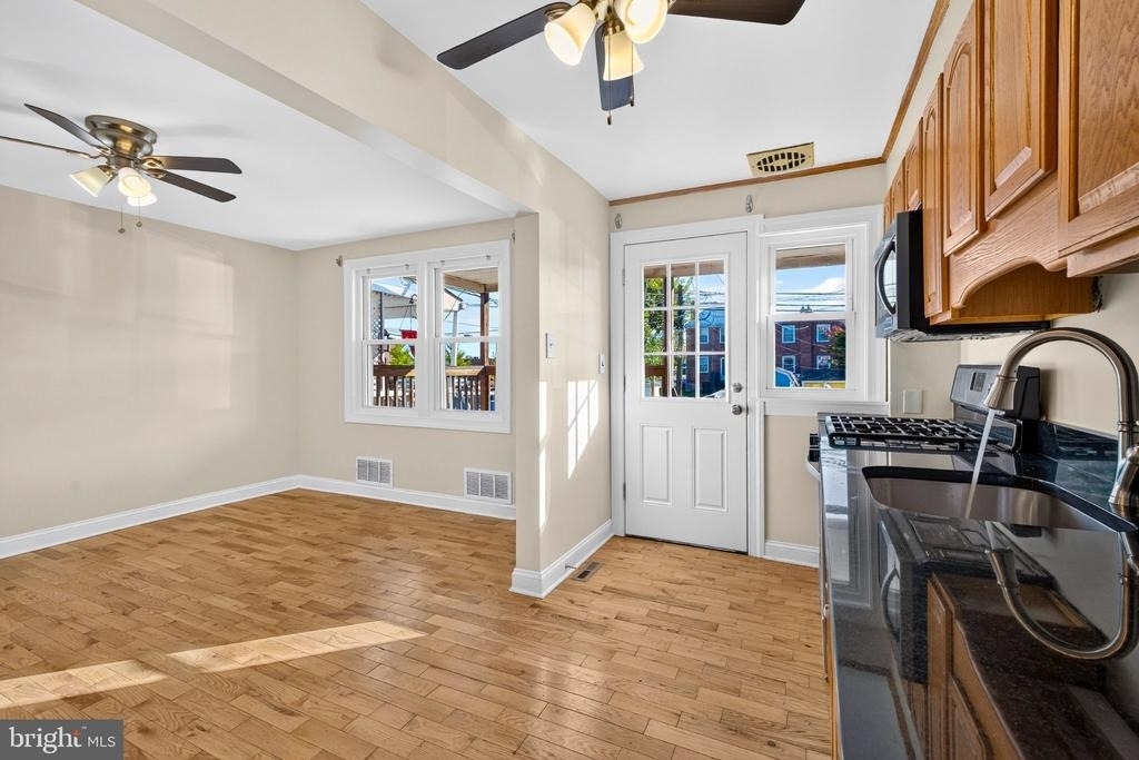 7531 Holabird Avenue - Photo 9