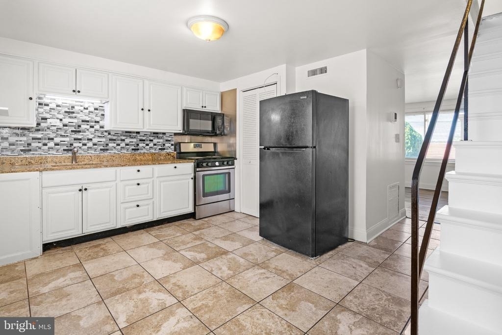 7941 E Baltimore Street - Photo 6