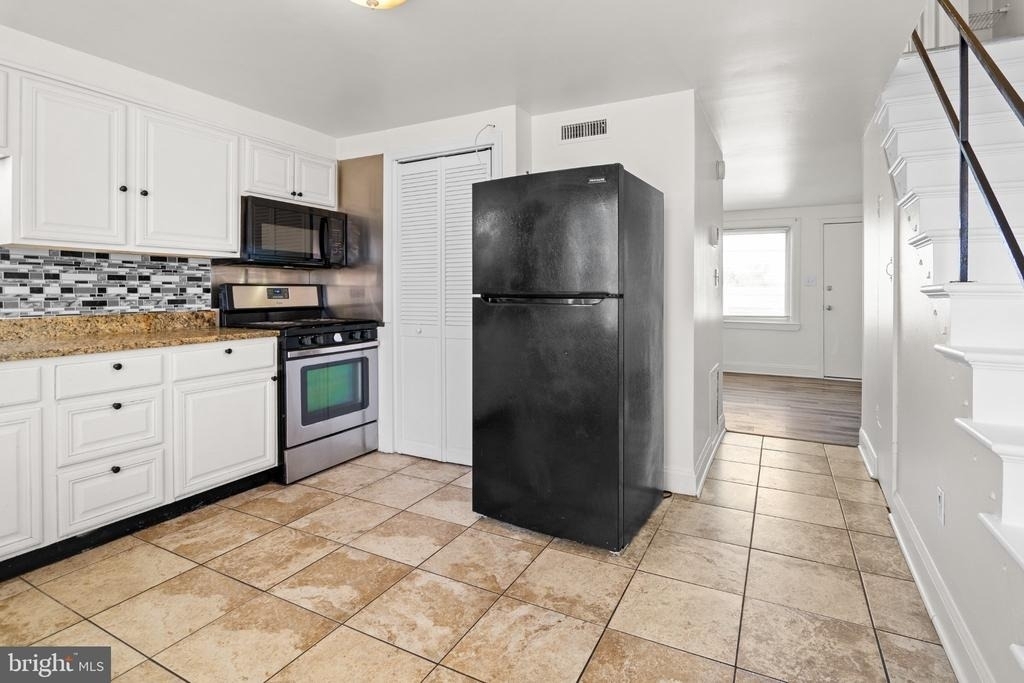 7941 E Baltimore Street - Photo 11