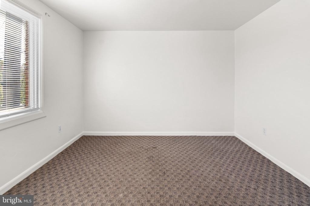 7941 E Baltimore Street - Photo 18