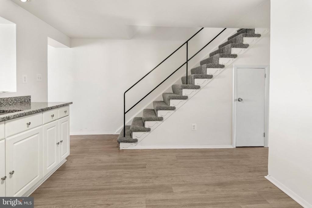 7944 Eastdale Road - Photo 17