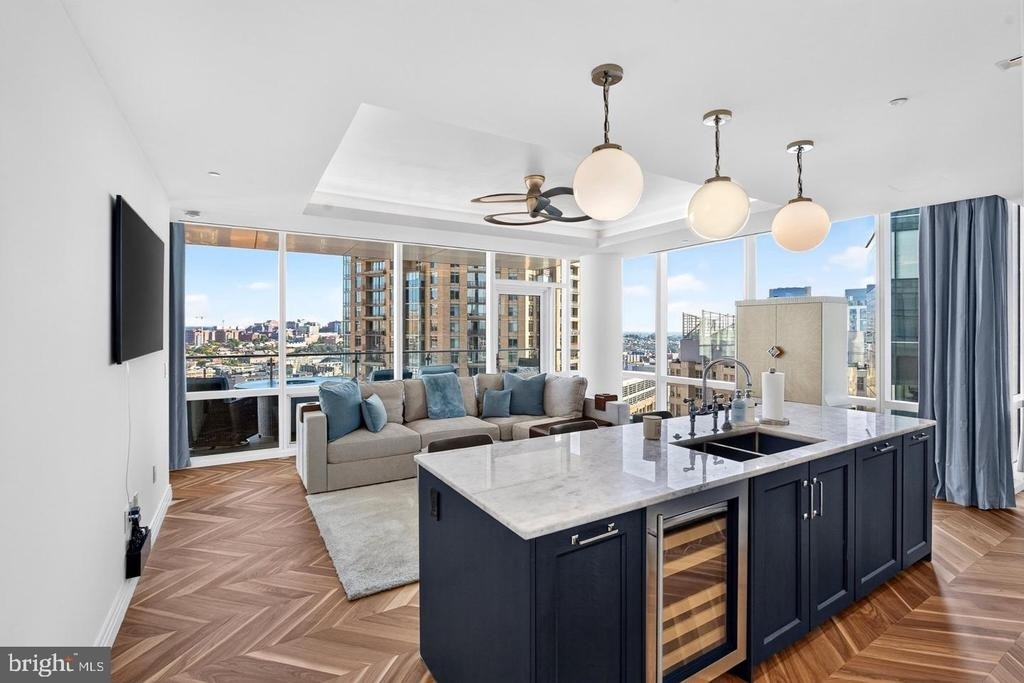 300 International Drive - Photo 4