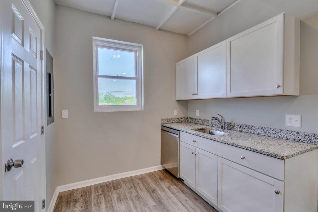 3524 Keswick Road - Photo 11