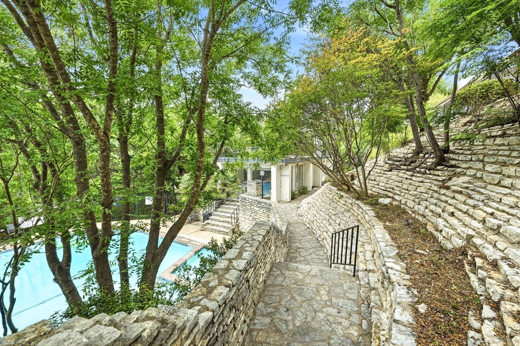 6910 Hart Ln - Photo 24
