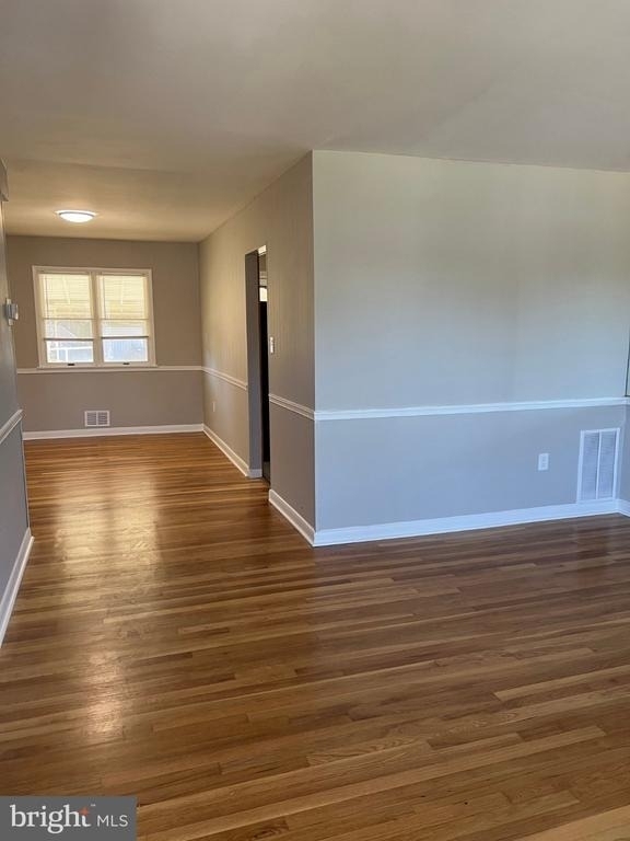 4823 Williston Street - Photo 1