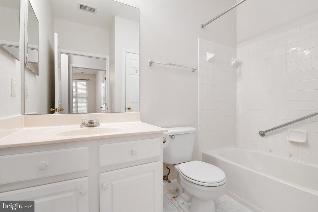 2703 Oak Leaf Court - Photo 14