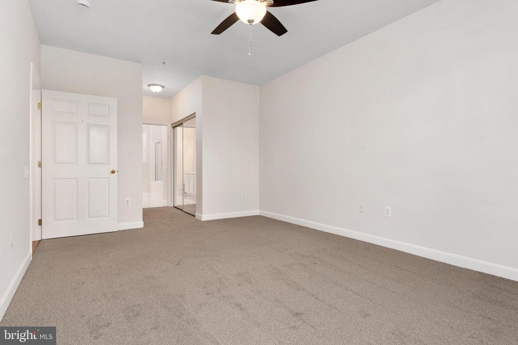 2703 Oak Leaf Court - Photo 17