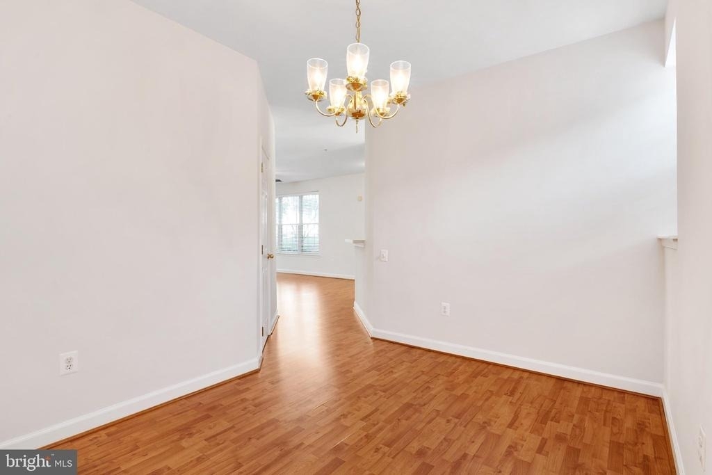 2703 Oak Leaf Court - Photo 9