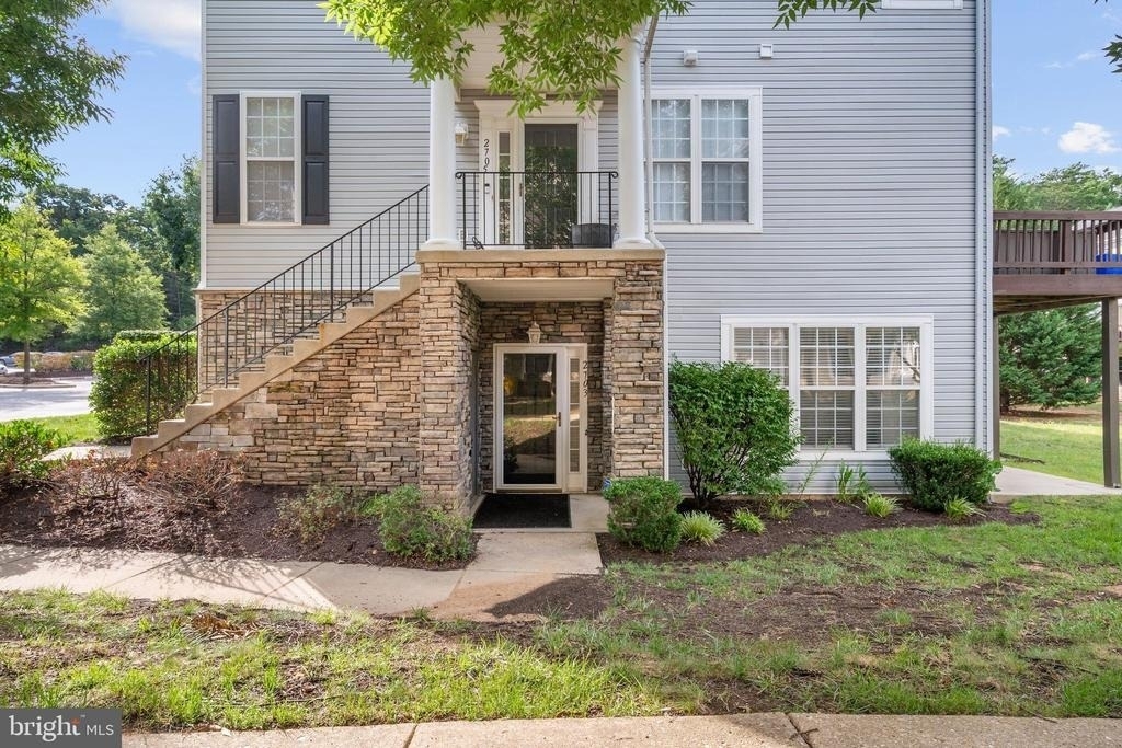 2703 Oak Leaf Court - Photo 0